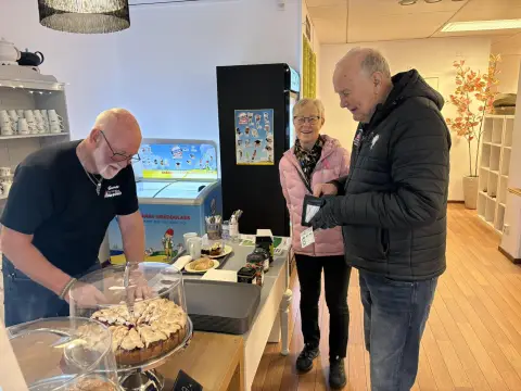 Besök Larsson´s Butik och Café